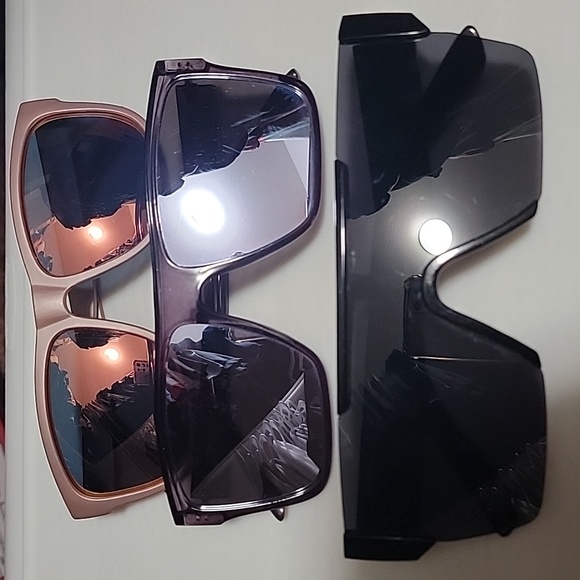 Sunglasses - Picture 1 of 1